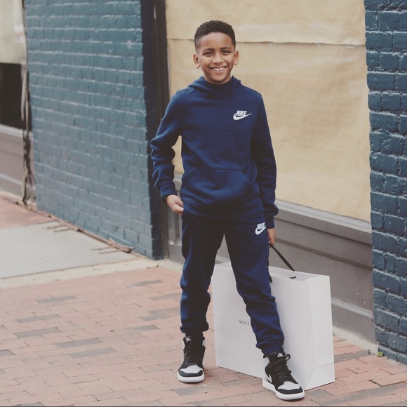 Meet your Posher, Cameron - Picture 1 of 8